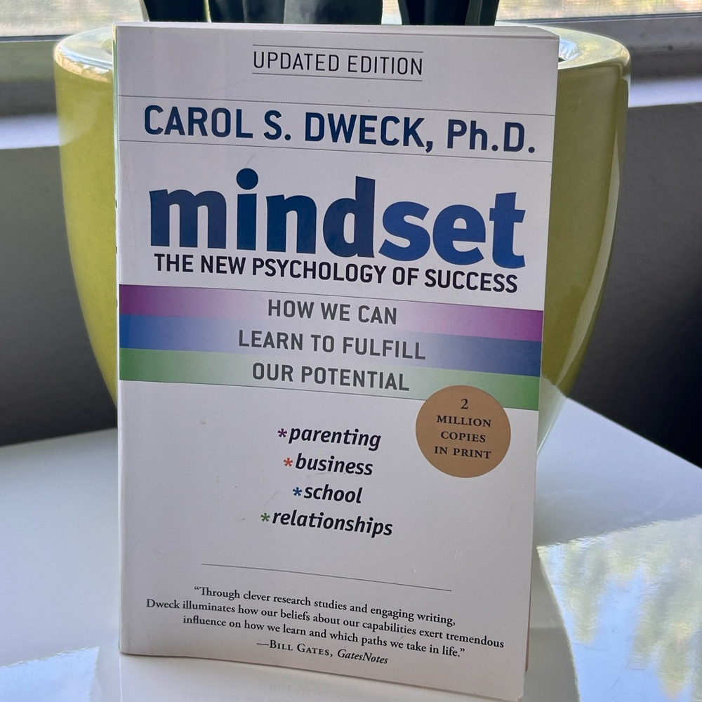 Mindset: The New Psychology of Success Book